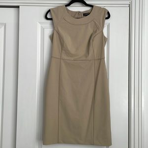 Khaki sheath dress size 6P